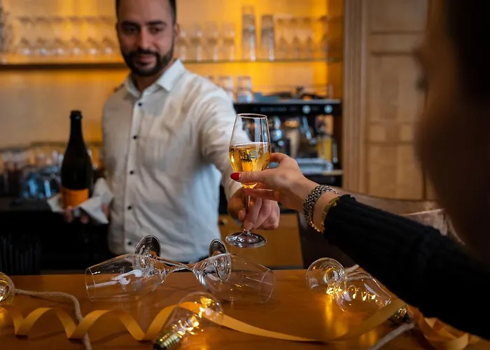 Berggasthof Koenigstuhl 4*