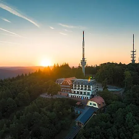 Berggasthof Koenigstuhl 酒店