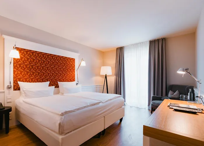 Berggasthof Koenigstuhl Hotel 4*